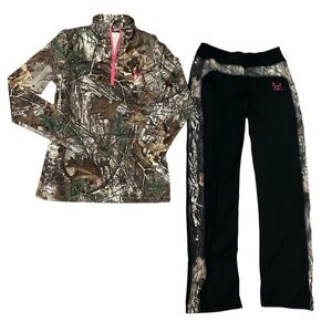 ‼️SOLD‼️Ladies Realtree Bushmaster Shirt and Pant Set size Small